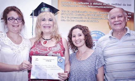 Con la entrega de diplomas se cerró el Ciclo Lectivo de Capacitación en Idiomas