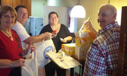 Cajas navideñas para nuestros Jubilados